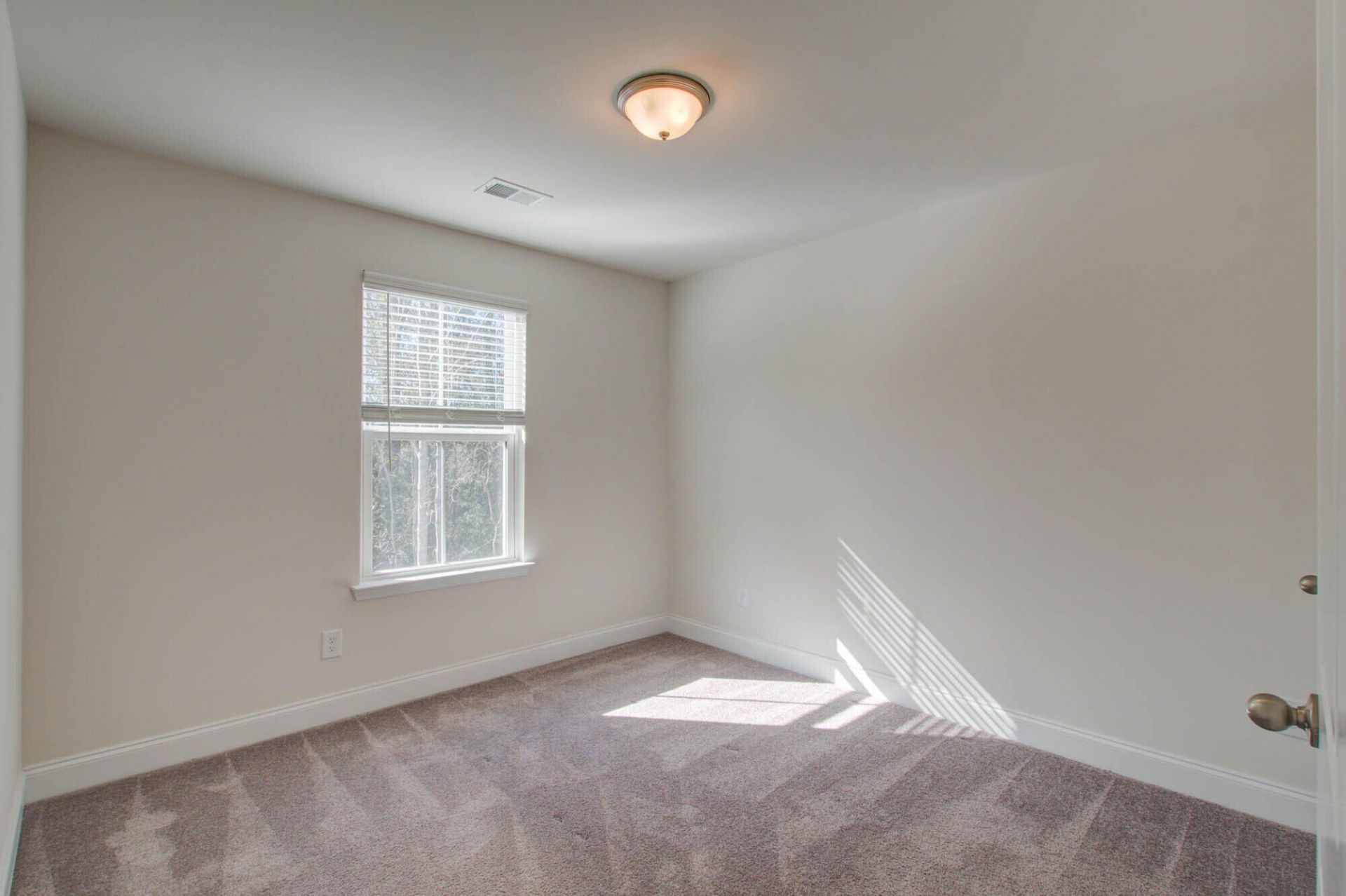 7821 Montview Road Photo 21