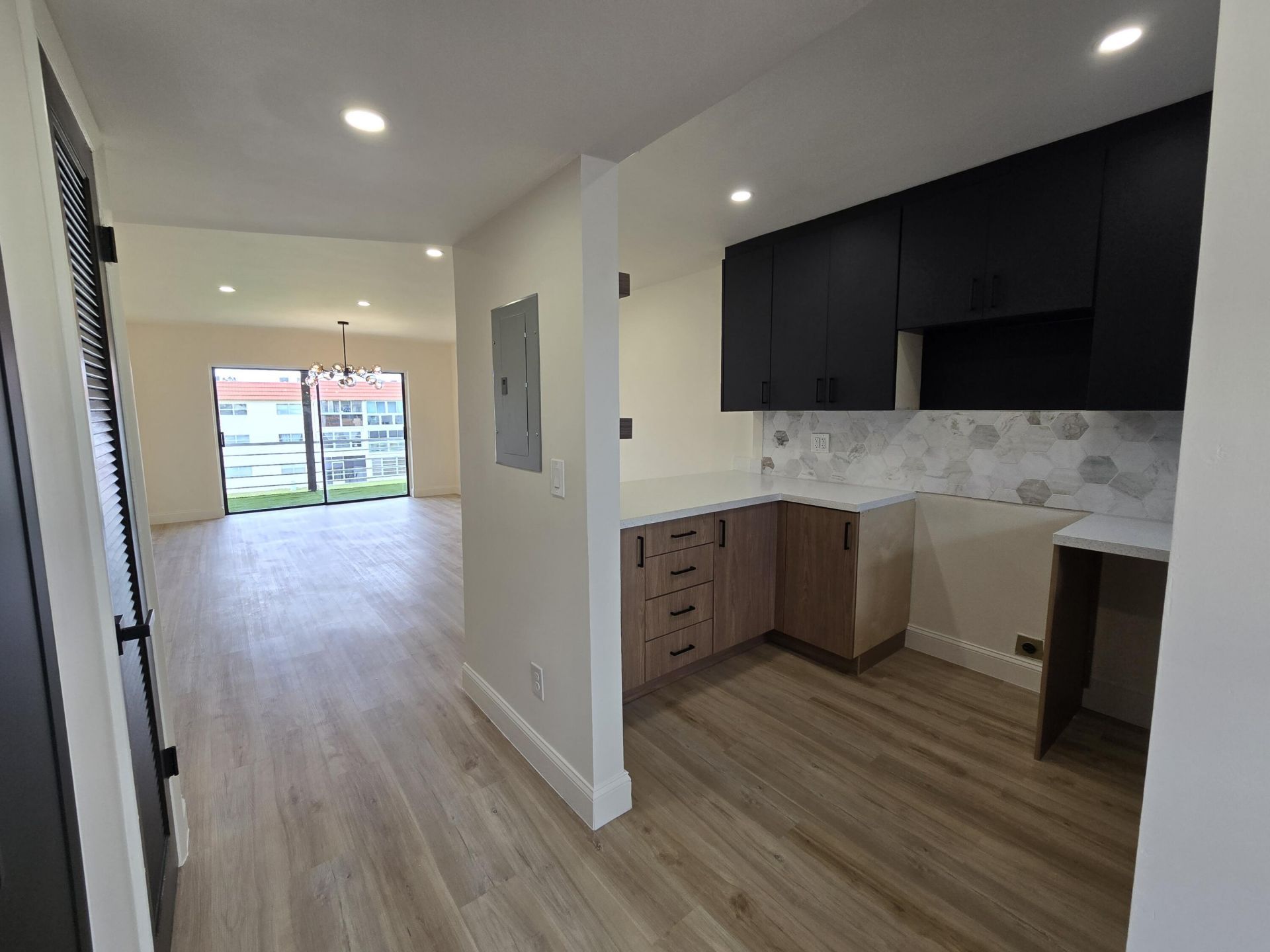 3001 Sunrise Lakes Drive E, Unit 303, Sunrise, FL 33322 Photo