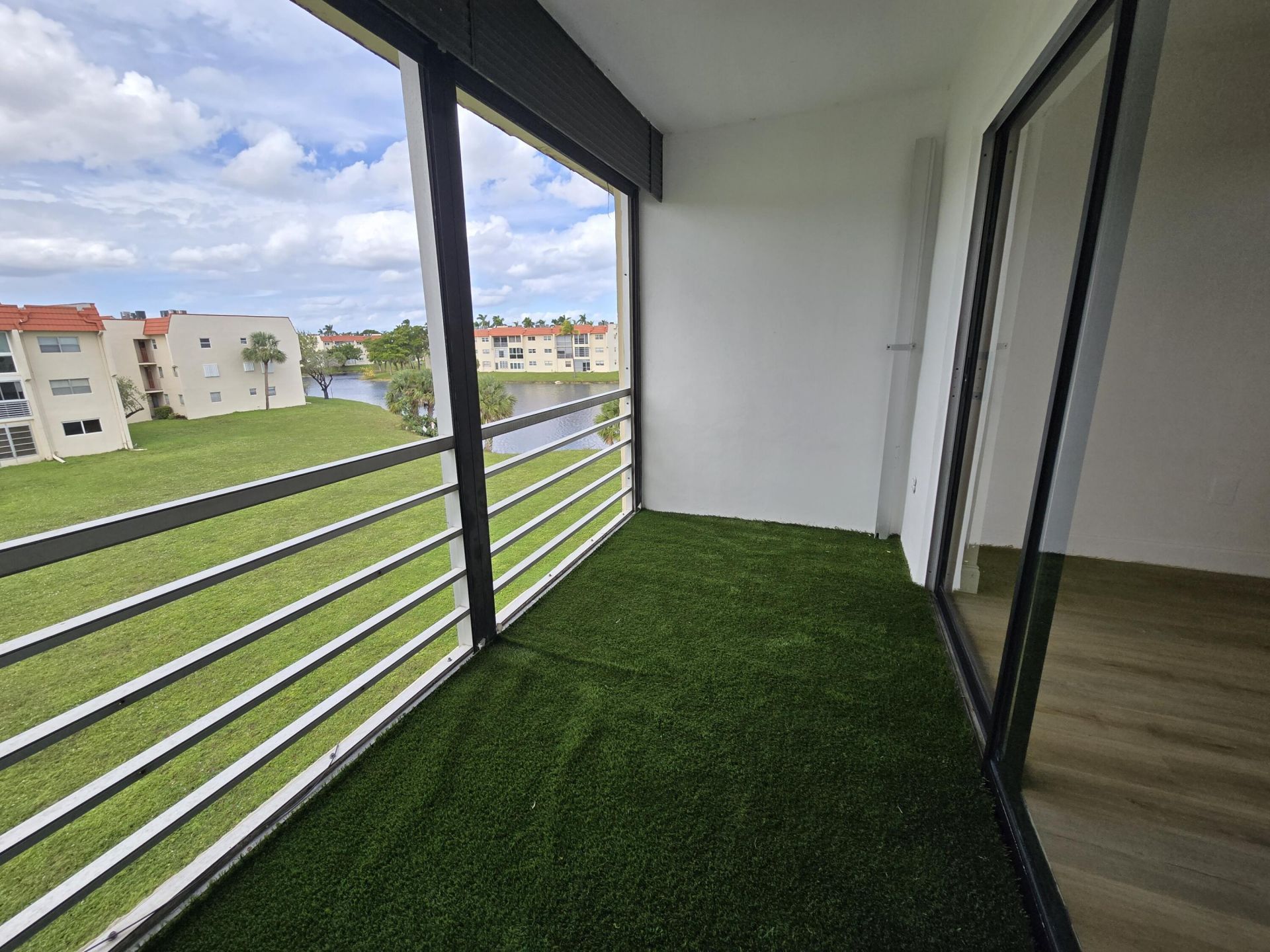 3001 Sunrise Lakes Drive E, Unit 303, Sunrise, FL 33322 Photo