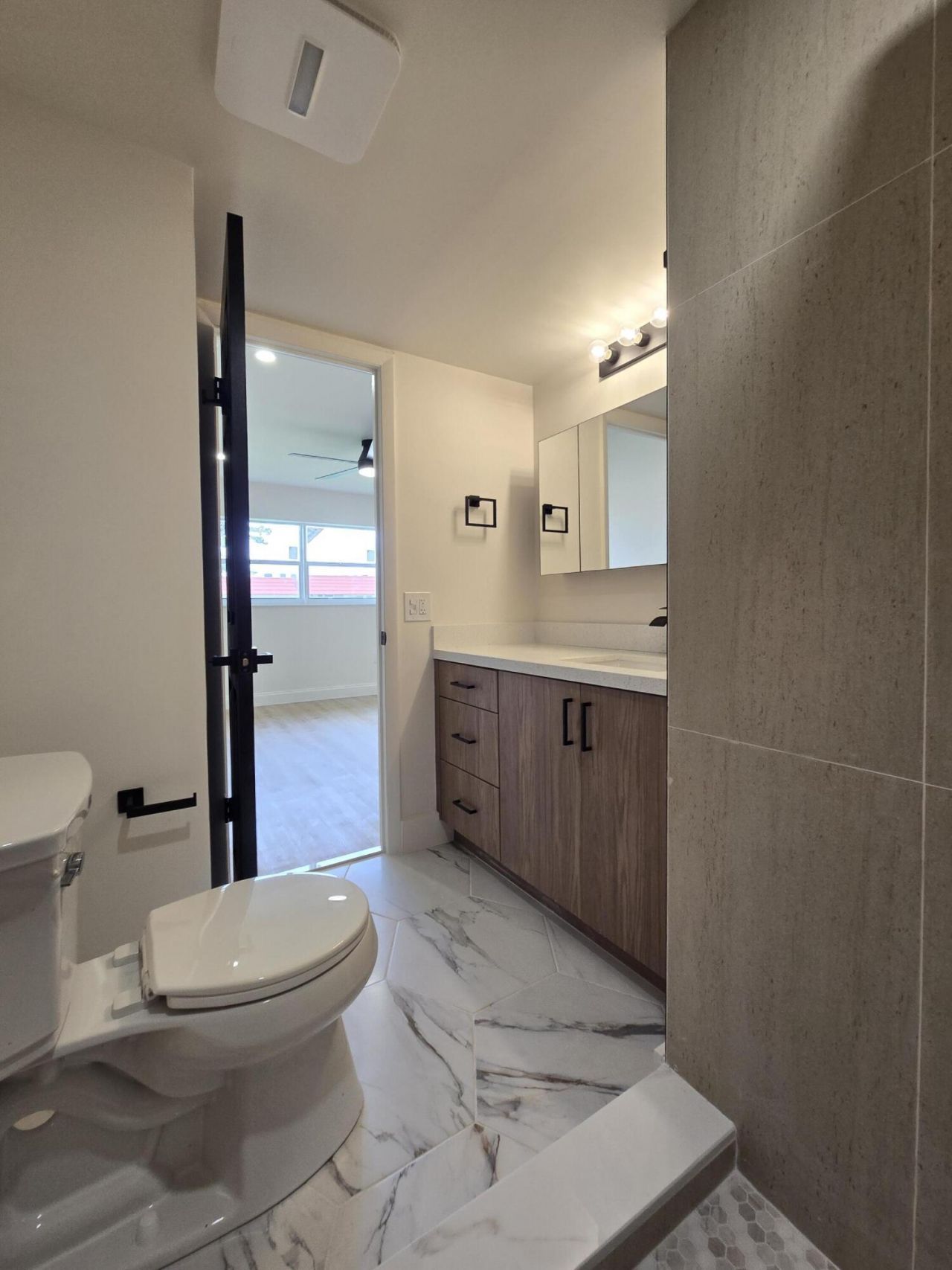 3001 Sunrise Lakes Drive E, Unit 303, Sunrise, FL 33322 Photo