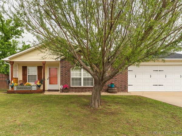 1108 W 23rd Street, Claremore, OK 74017