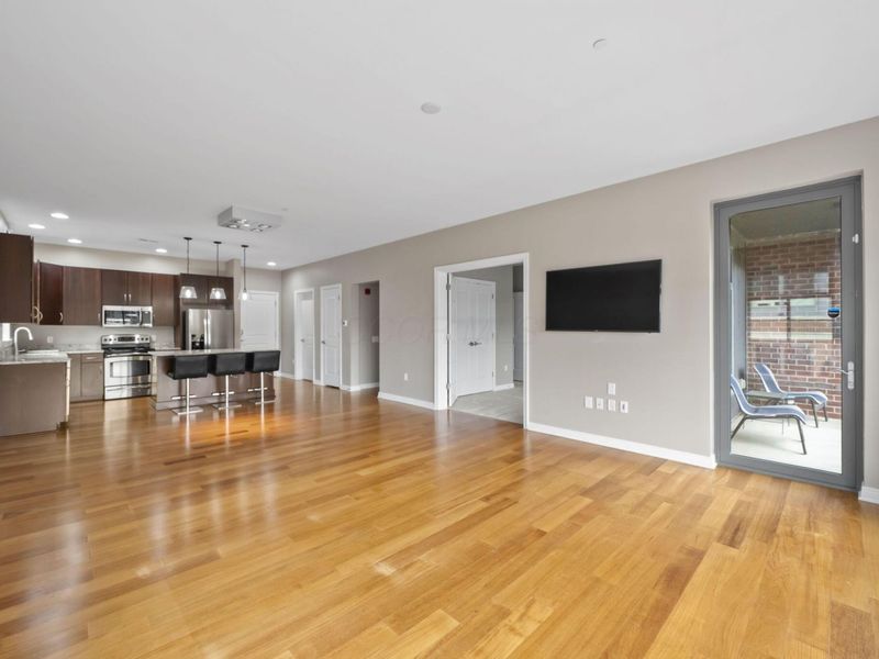 250 Daniel Burnham Square, Unit 710, Columbus, OH 43215 Photo 10