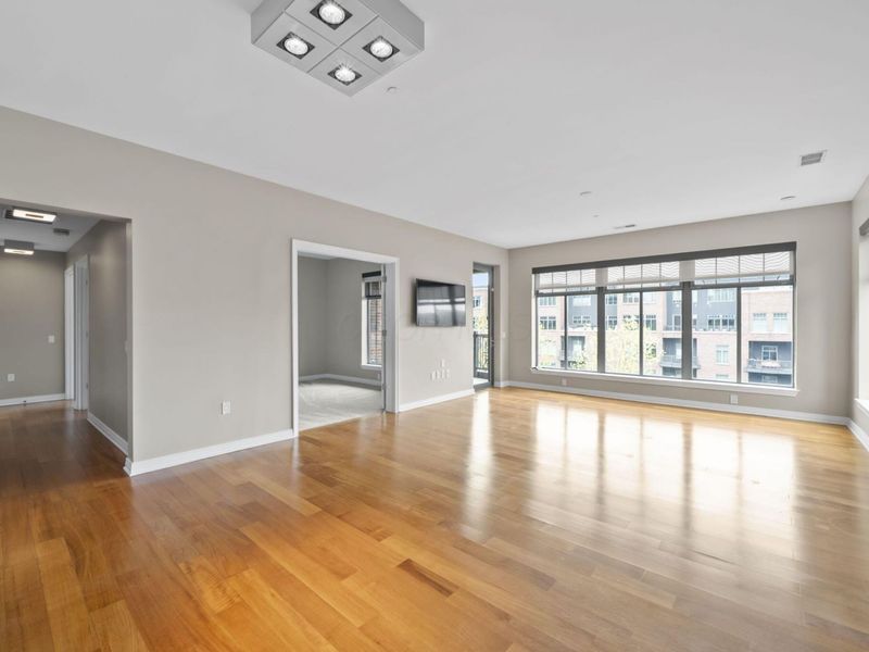 250 Daniel Burnham Square, Unit 710, Columbus, OH 43215 Photo 11