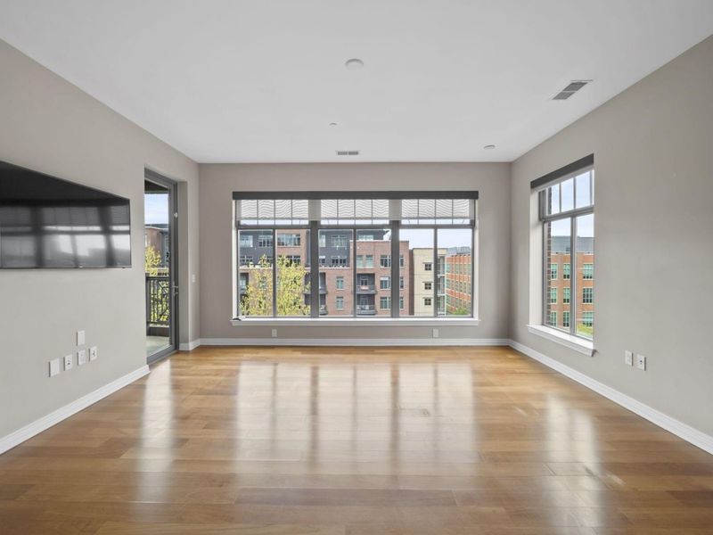 250 Daniel Burnham Square, Unit 710, Columbus, OH 43215 Photo 13