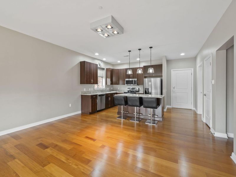 250 Daniel Burnham Square, Unit 710, Columbus, OH 43215 Photo 9