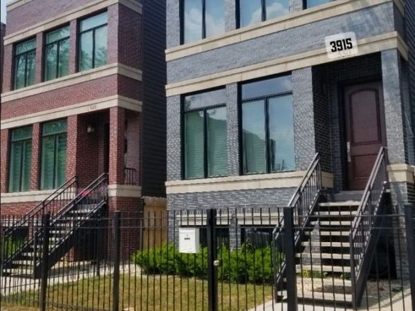 3915 S Calumet Avenue, Chicago, IL 60653