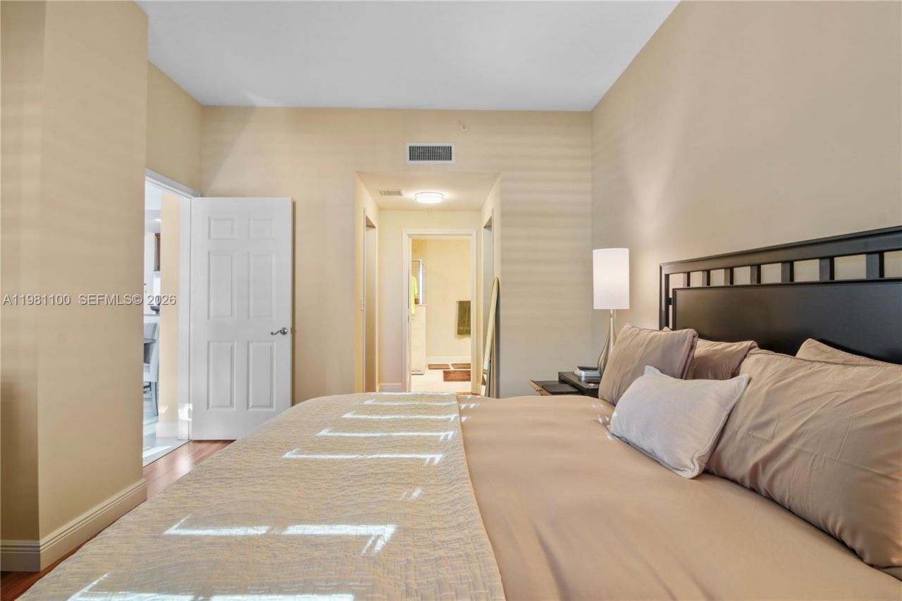 100 Andalusia Ave, Unit 708, Coral Gables, FL 33134 Photo