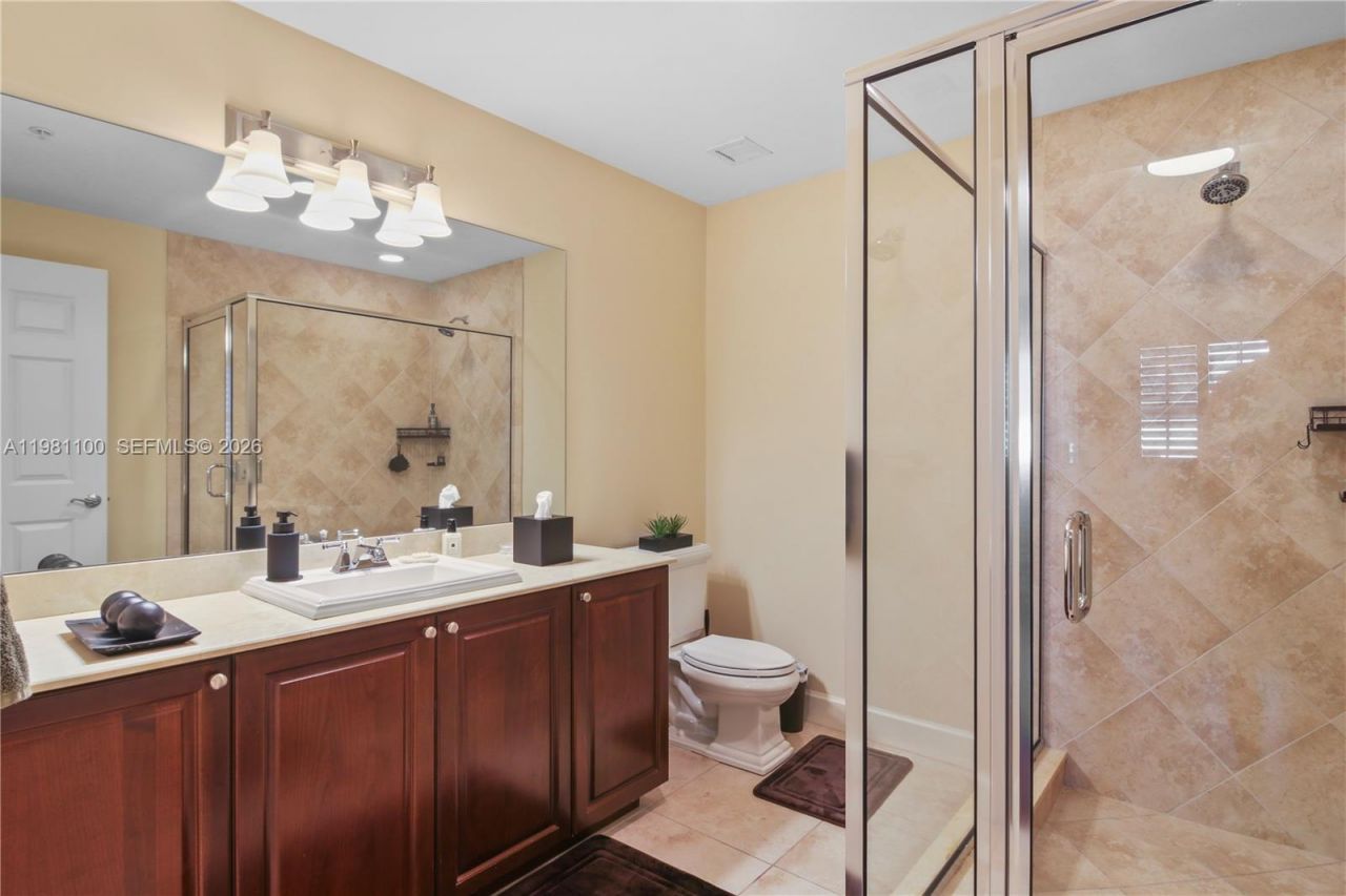 100 Andalusia Ave, Unit 708, Coral Gables, FL 33134 Photo