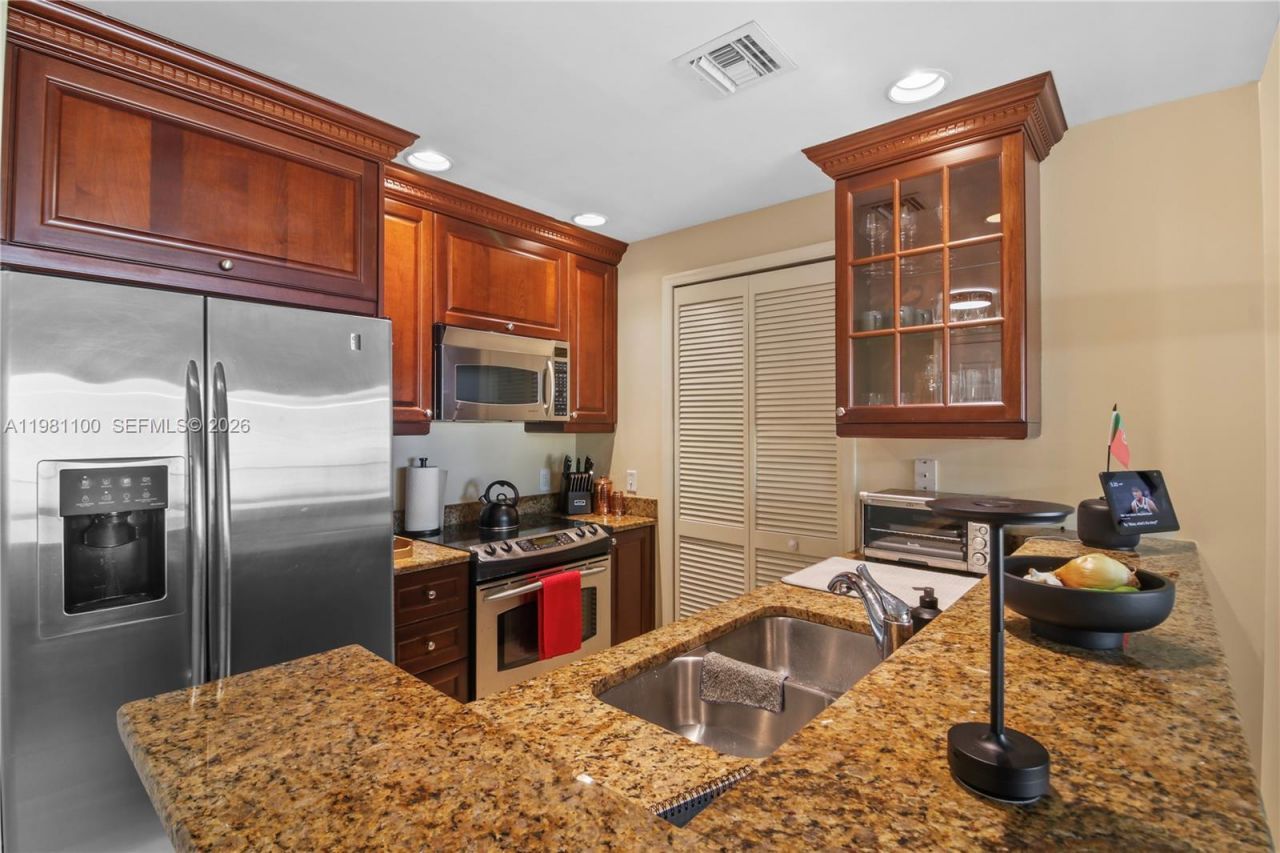 100 Andalusia Ave, Unit 708, Coral Gables, FL 33134 Photo