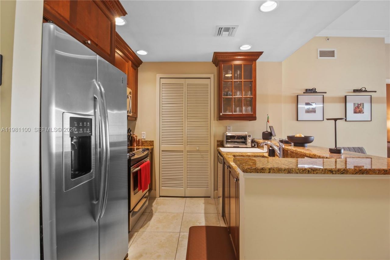 100 Andalusia Ave, Unit 708, Coral Gables, FL 33134 Photo