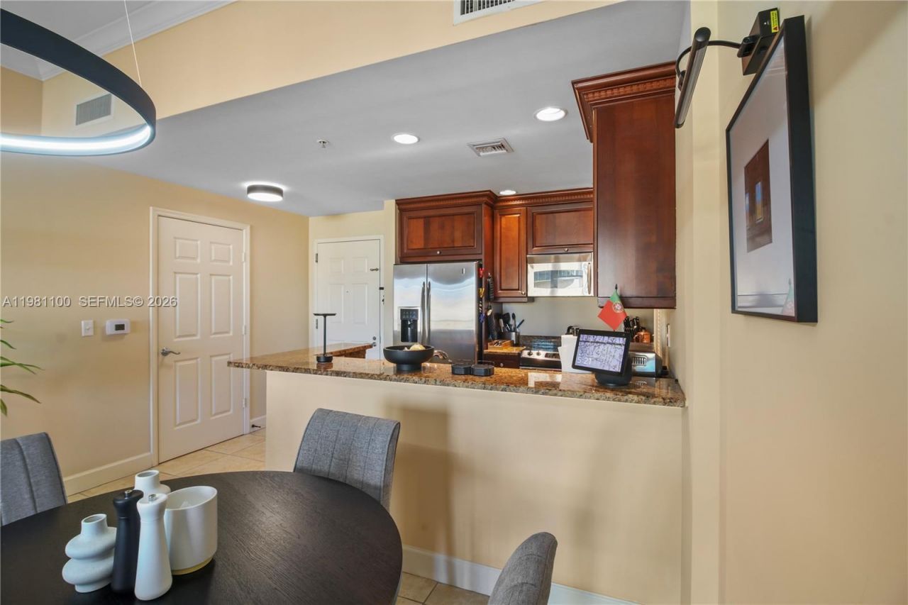 100 Andalusia Ave, Unit 708, Coral Gables, FL 33134 Photo