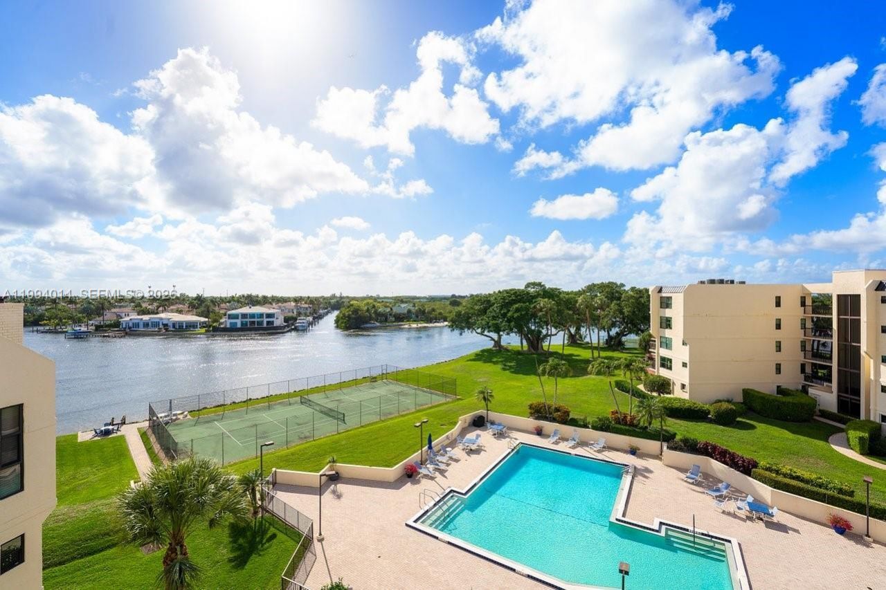 364 Golfview Rd, Unit 505, North Palm Beach, FL 33408 Photo