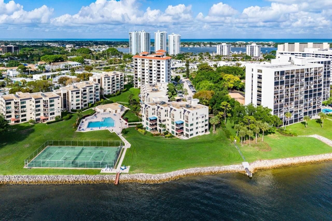 364 Golfview Rd, Unit 505, North Palm Beach, FL 33408 Photo