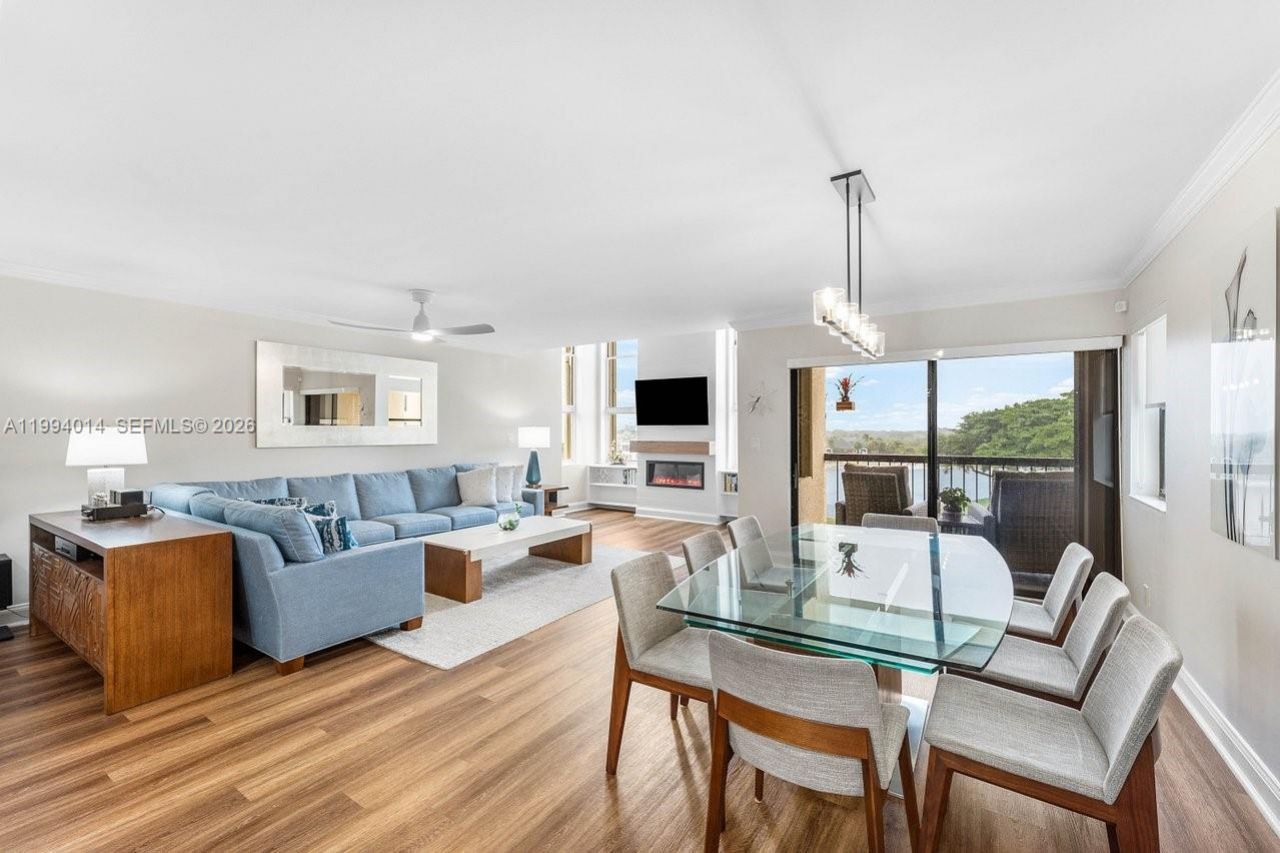 364 Golfview Rd, Unit 505, North Palm Beach, FL 33408 Photo