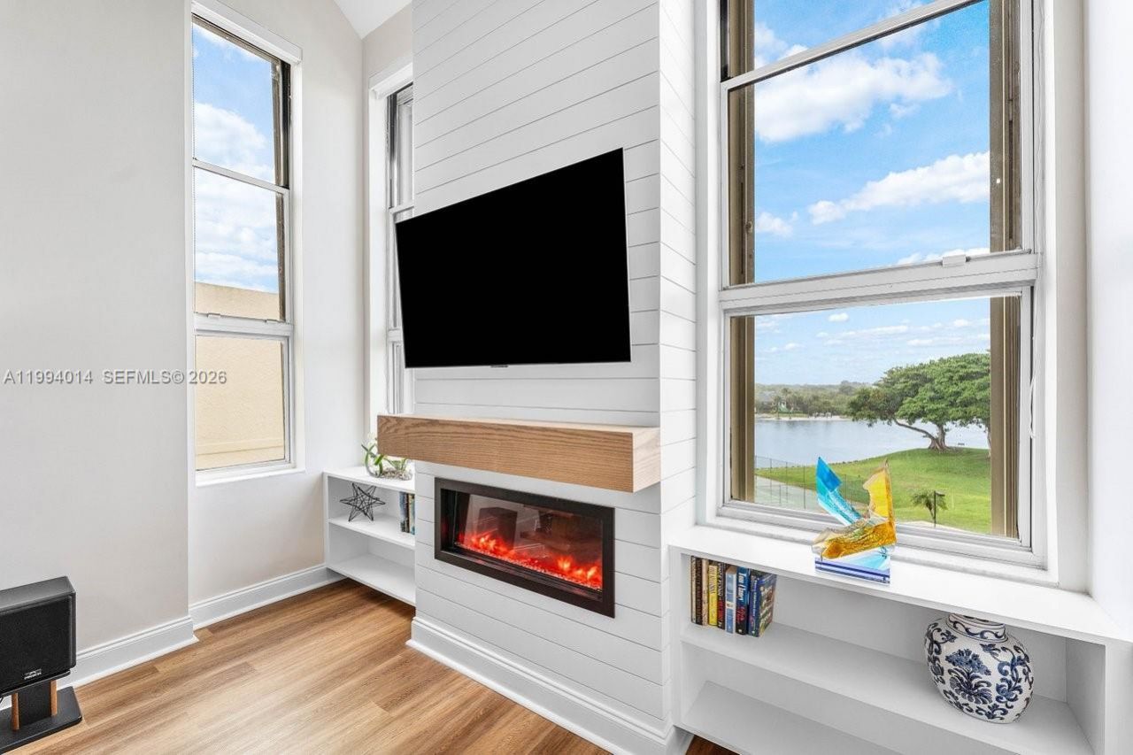 364 Golfview Rd, Unit 505, North Palm Beach, FL 33408 Photo