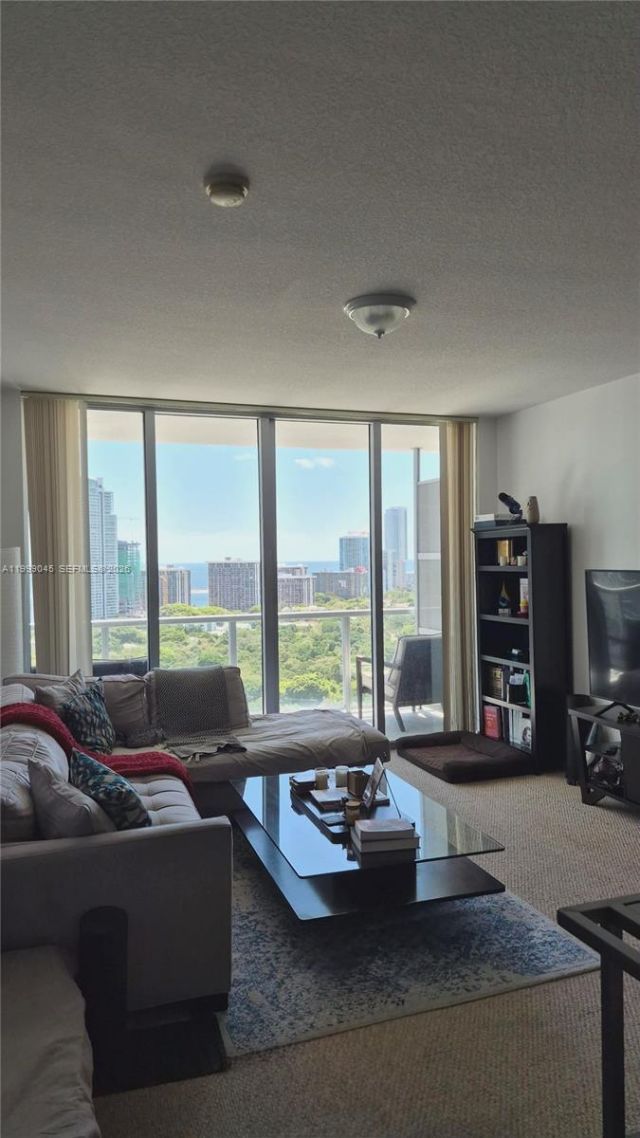 79 SW 12th St, Unit 2702-S, Miami, FL 33130 Photo