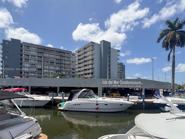 1800 NW 24th Ave , Unit 314, Miami, FL 33125