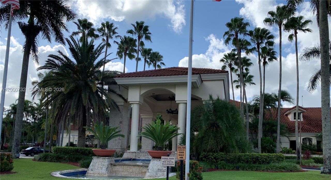 4530 NW 102nd Ct, Doral, FL 33178 Photo