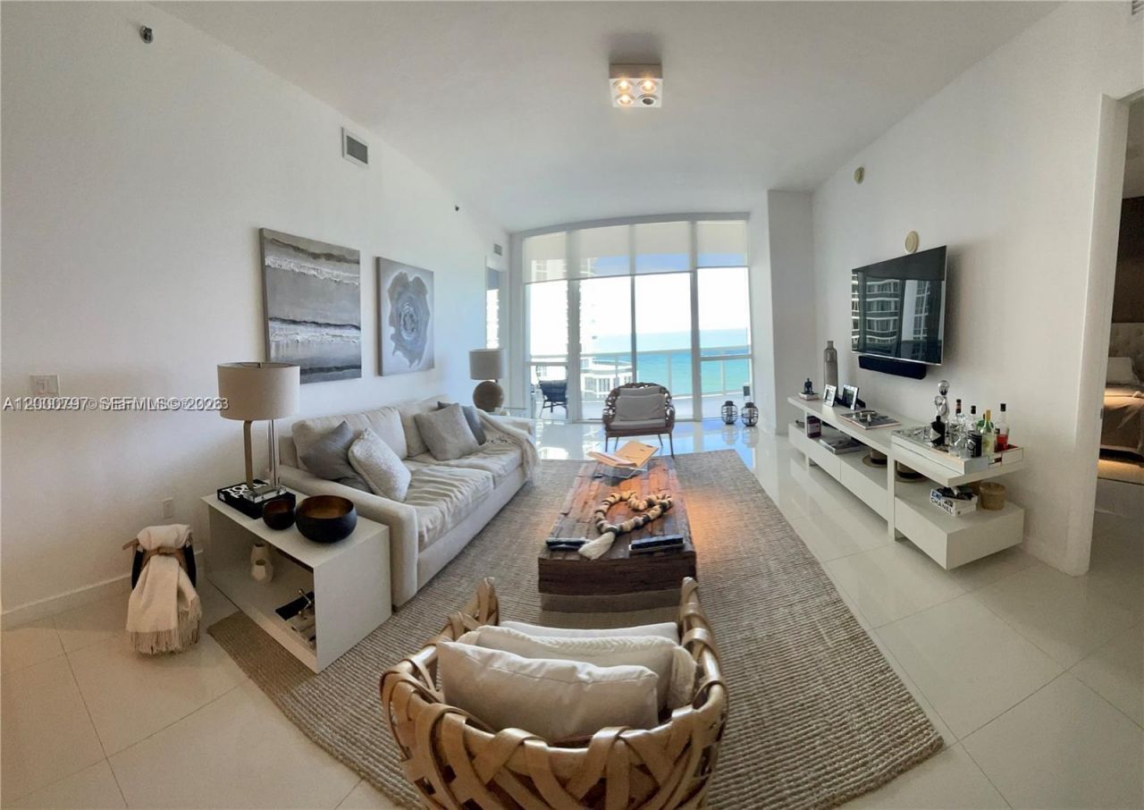 15811 Collins Ave, Unit 803, Sunny Isles Beach, FL 33160 Photo