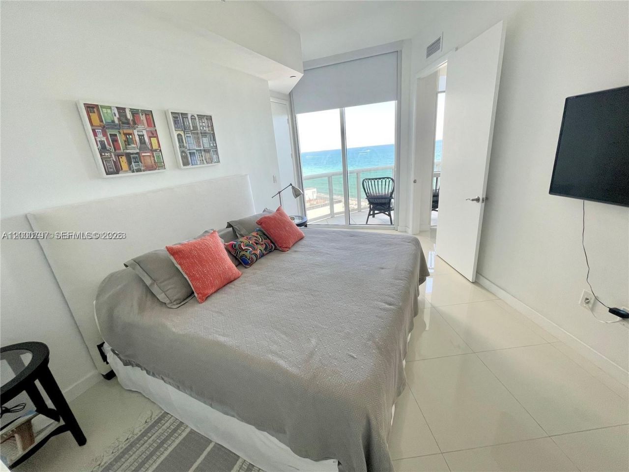 15811 Collins Ave, Unit 803, Sunny Isles Beach, FL 33160 Photo