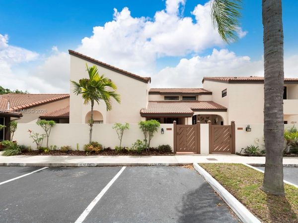 12530 SW 94th Ln, Miami, FL 33186