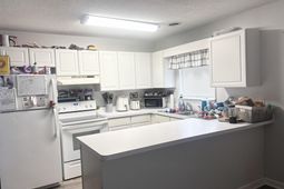 1881 Colony Club Dr. photo 4