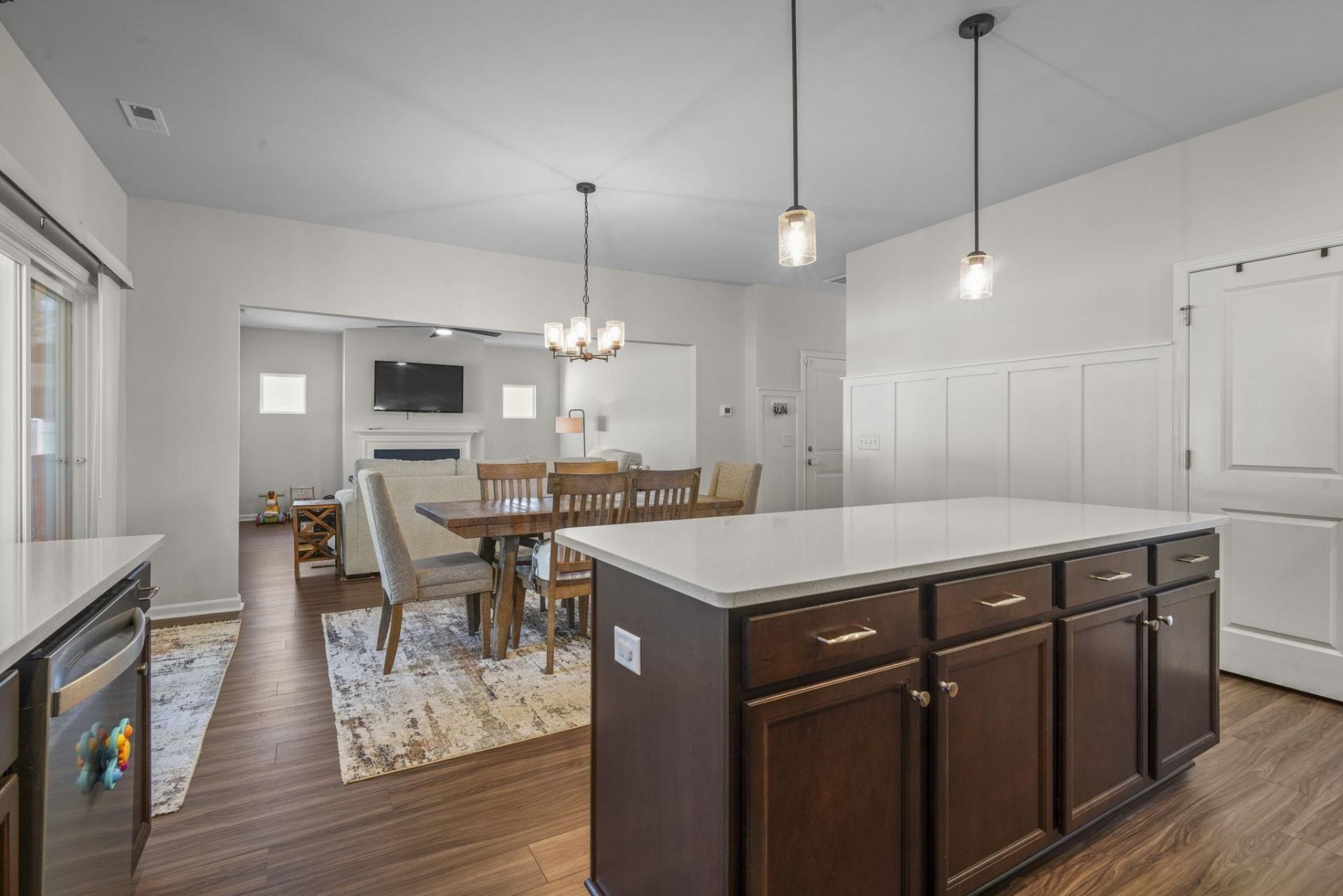 651 Mccorkle Place Photo 14