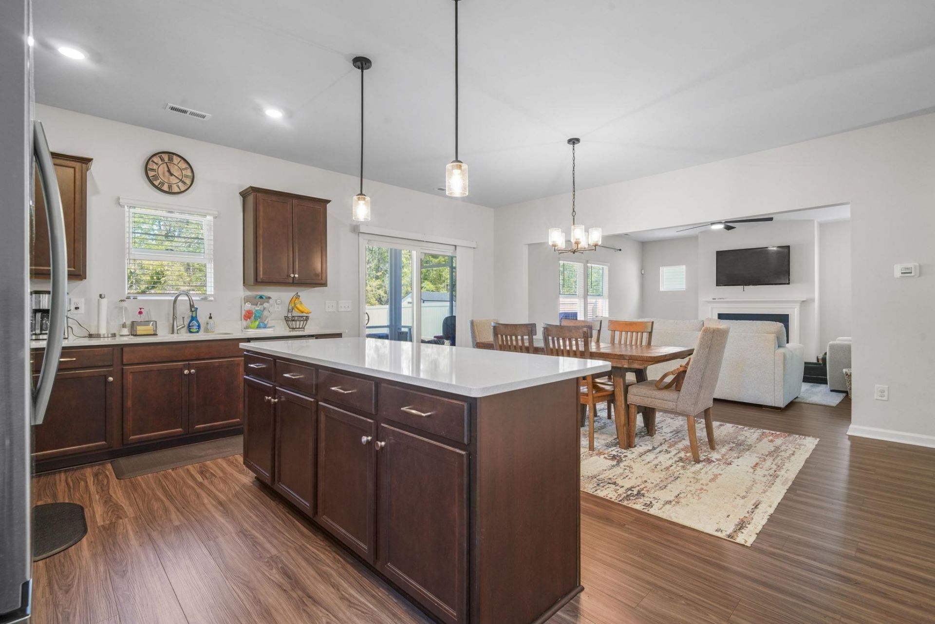 651 Mccorkle Place Photo 16