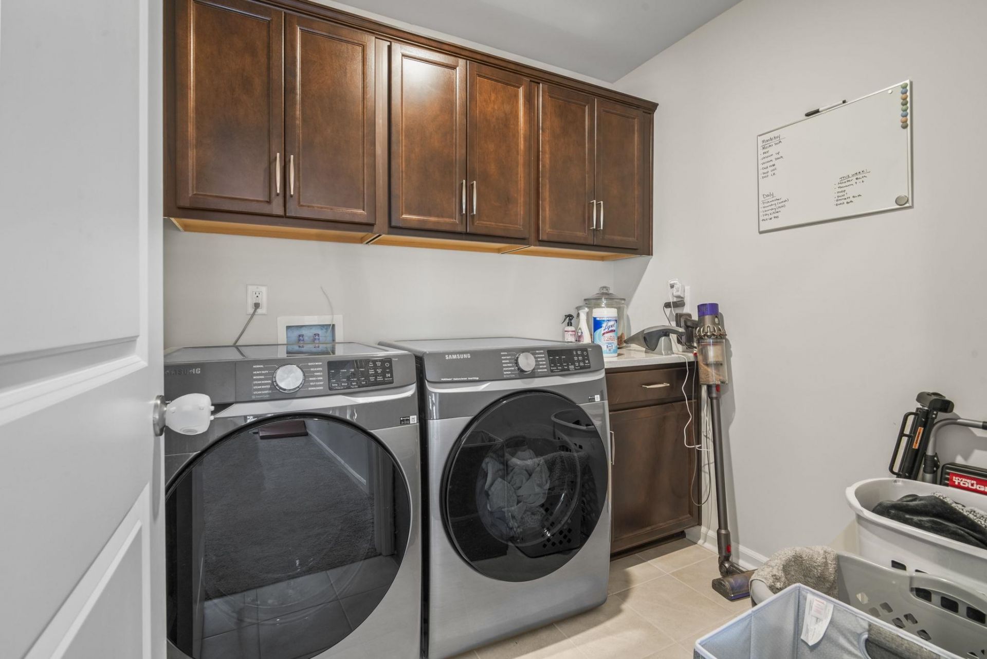 651 Mccorkle Place Photo 27