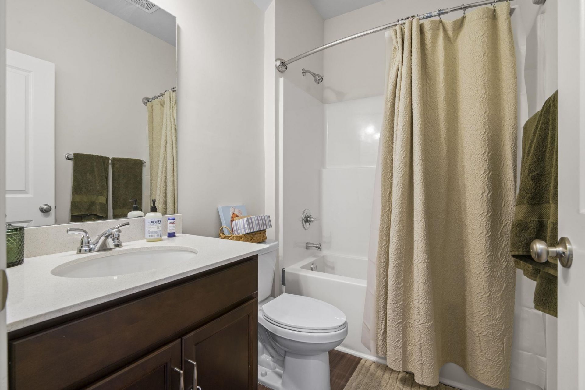 651 Mccorkle Place Photo 4