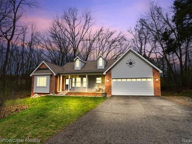 9842 Cedar Island Road, White Lake Twp, MI 48386