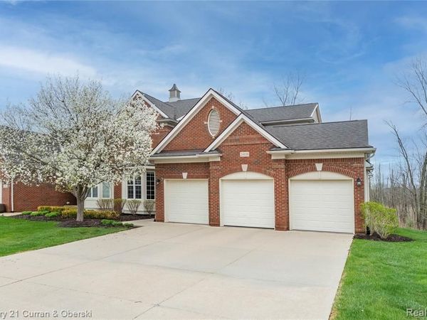 24838 Valleywood Drive, Lyon Twp, MI 48178