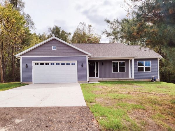 10262 S Sheridan Road, Fenwick, MI 48834
