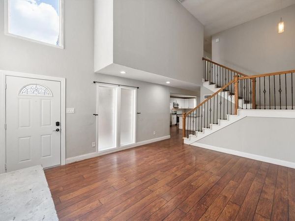 207 E Harwood Road, Unit 10, Euless, TX 76039