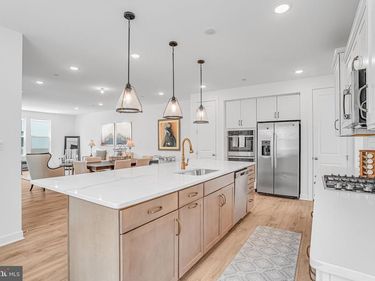 4975 LONGMIRE WAY, CHANTILLY, VA 20151
