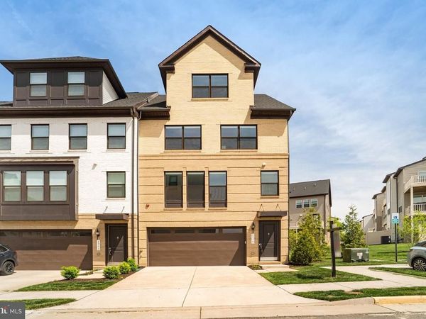 4975 LONGMIRE WAY, CHANTILLY, VA 20151