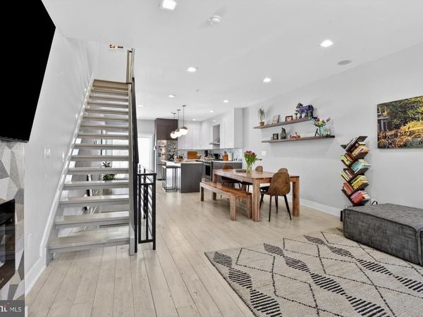 722 E THOMPSON STREET , PHILADELPHIA, PA 19125