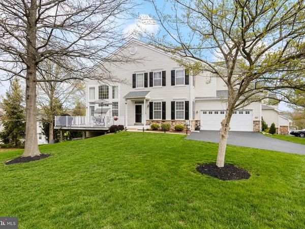 805 HINCHLEY RUN, WEST CHESTER, PA 19382