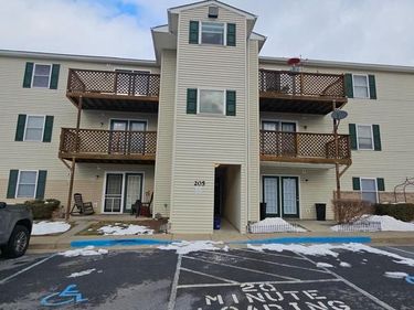 205 I1 HAILEY LANE , STRASBURG, VA 22657