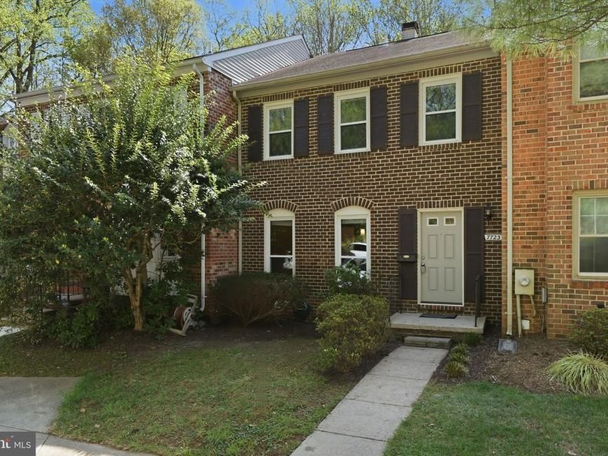 7723 Heatherton Lane, Potomac, MD 20854 Main Photo