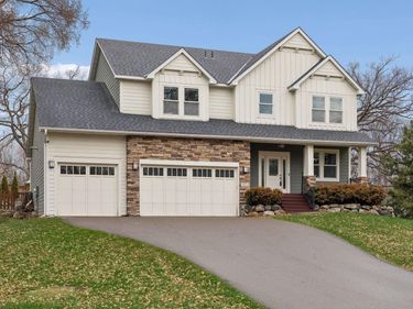 13222 Dahlgren Road, Minnetonka, MN 55305