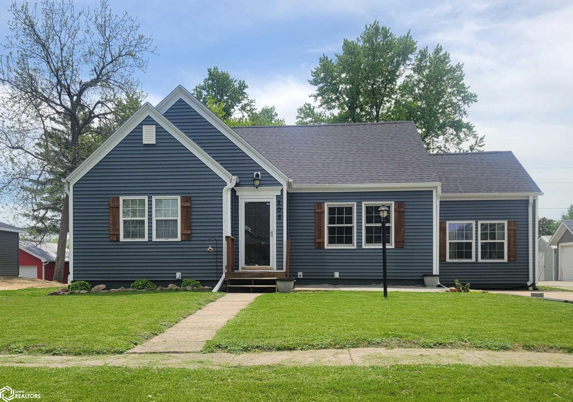 205 E Jefferson Street, Mount Ayr, IA 50854 Main Photo