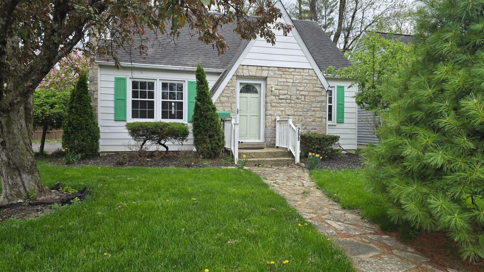 299 E Dominion Boulevard, Columbus, OH 43214 Main Photo