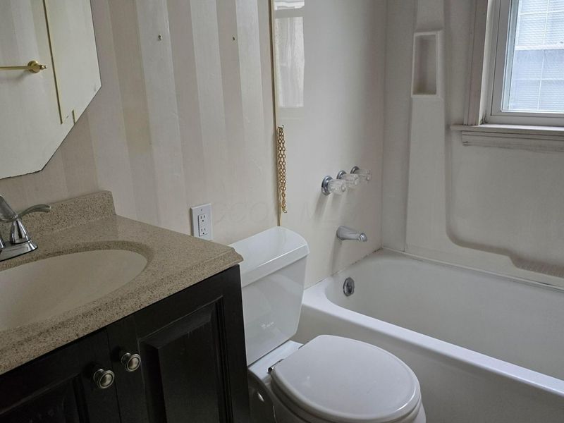 299 E Dominion Boulevard, Columbus, OH 43214 Photo 19