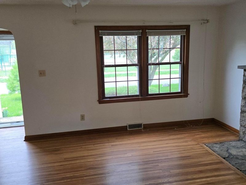 299 E Dominion Boulevard, Columbus, OH 43214 Photo 7