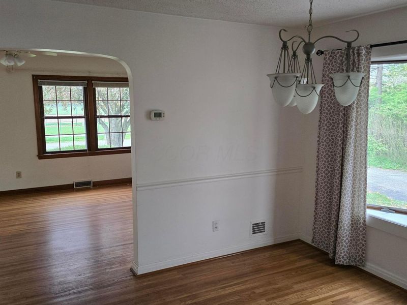 299 E Dominion Boulevard, Columbus, OH 43214 Photo 8