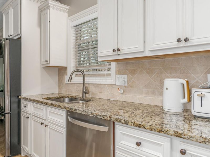 992 Elderberry Loop, Delaware, OH 43015 Photo 14