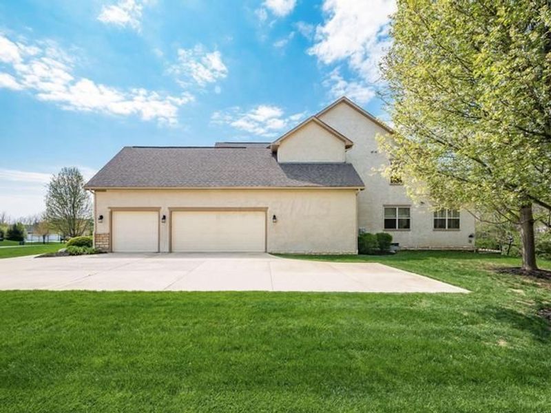 992 Elderberry Loop, Delaware, OH 43015 Photo 3