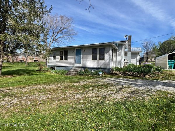 1012 Fourth St, Crossville, TN 38555