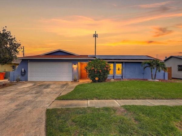 12137 ORANGE BLOSSOM DRIVE , SEMINOLE, FL 33772